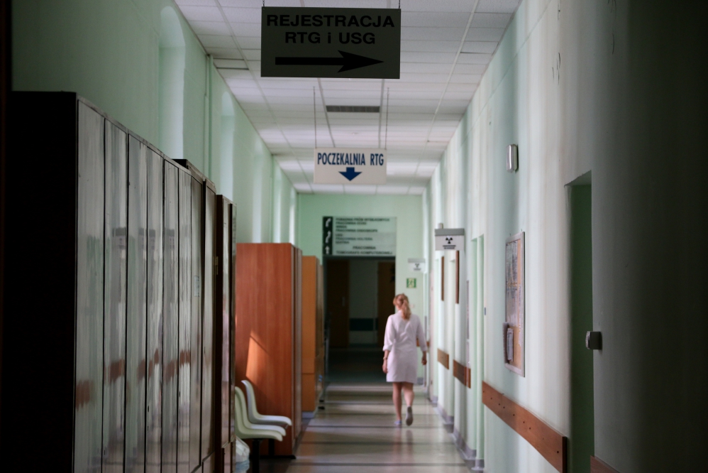 szpital korytarz - Anna Adamczyk