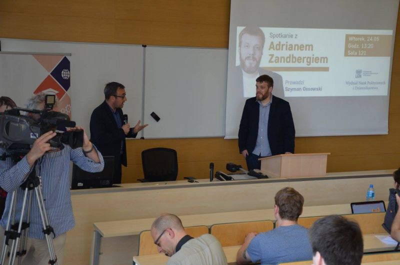 adrian zandberg - Wydział Nauk Politycznych i Dziennikarstwa UAM