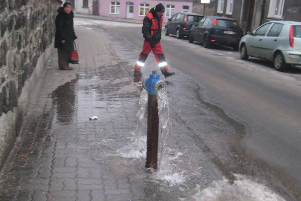 hydrant z wodą - Rafał Muniak