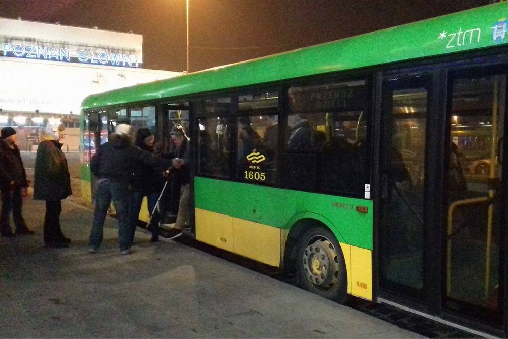 autobus pomocy - Autobus Pomocy - Poznań