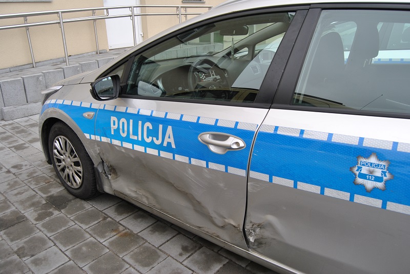 rozbite auto radiowóz - Policja Gniezno