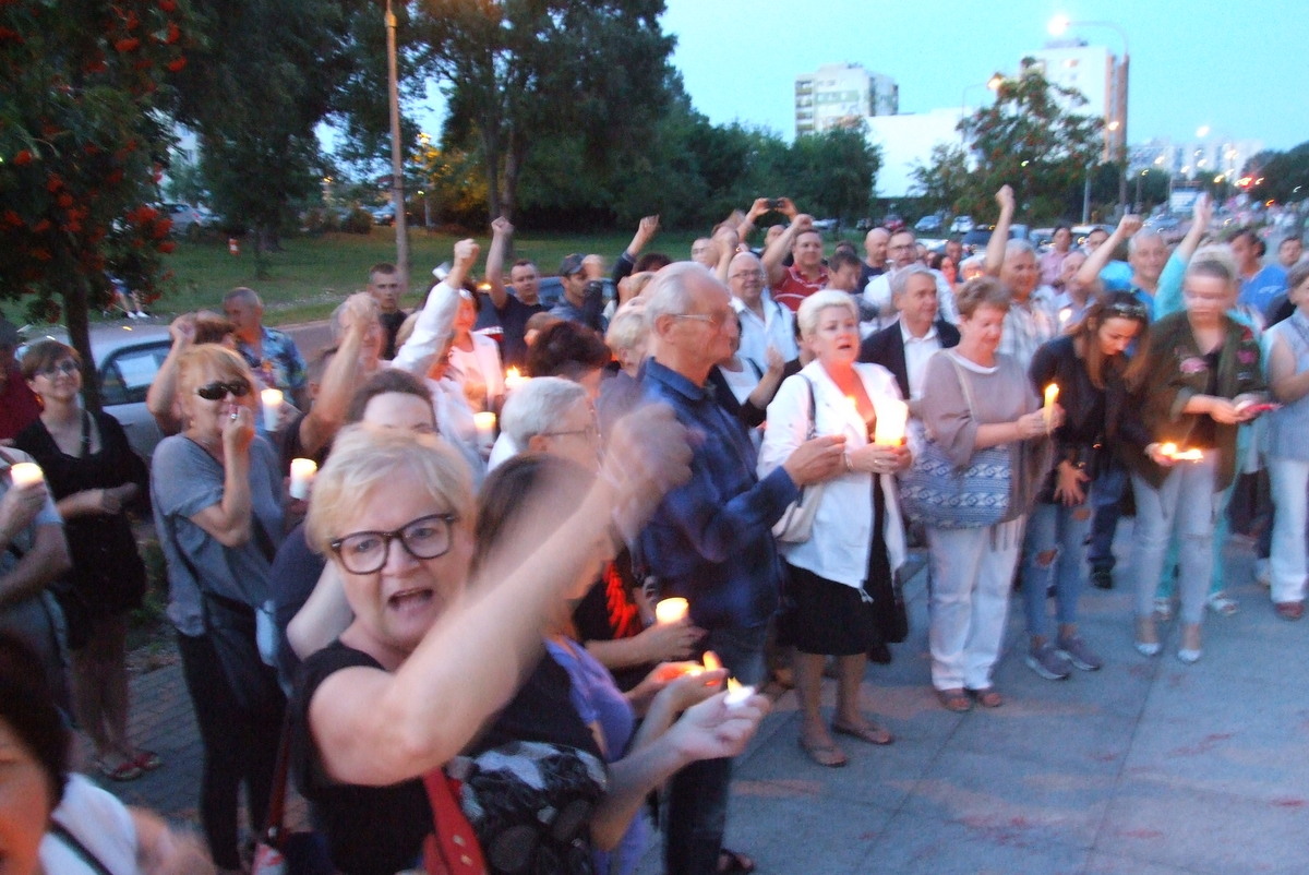 Protest w Koninie - Aleksandra Braciszewska-Benkahla