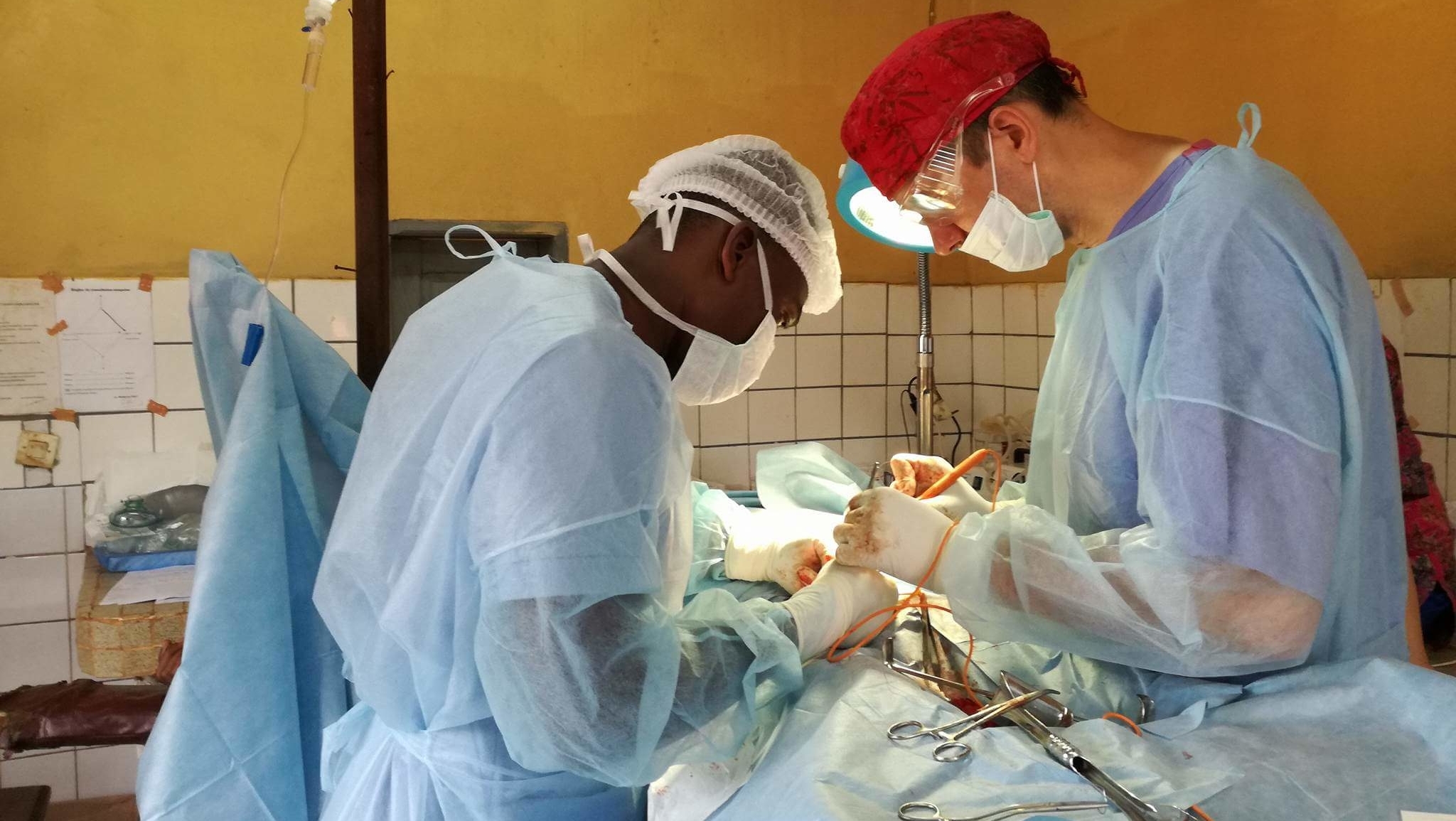 Lekarze "Redemptoris Missio" w Kamerunie - Fundacja Pomocy Humanitarnej "Redemptoris Missio"