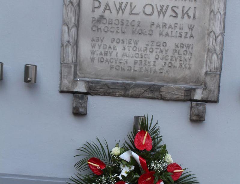 tablica ks romana pawłowskiego - Danuta Synkiewicz