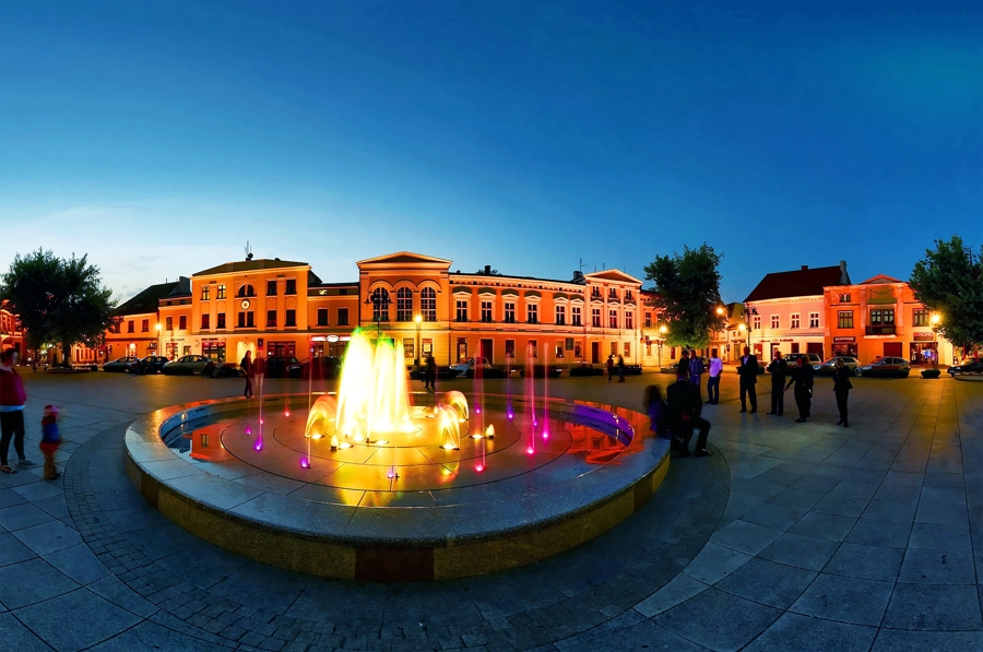 Wągrowiec rynek fontanna - Urząd Miasta Wągrowiec