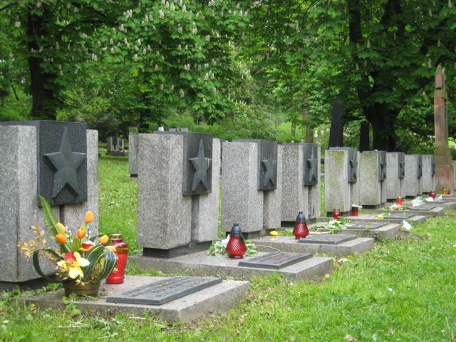 Znicze na Cytadeli - groby rosyjskie - Aleksandra Włodarczyk