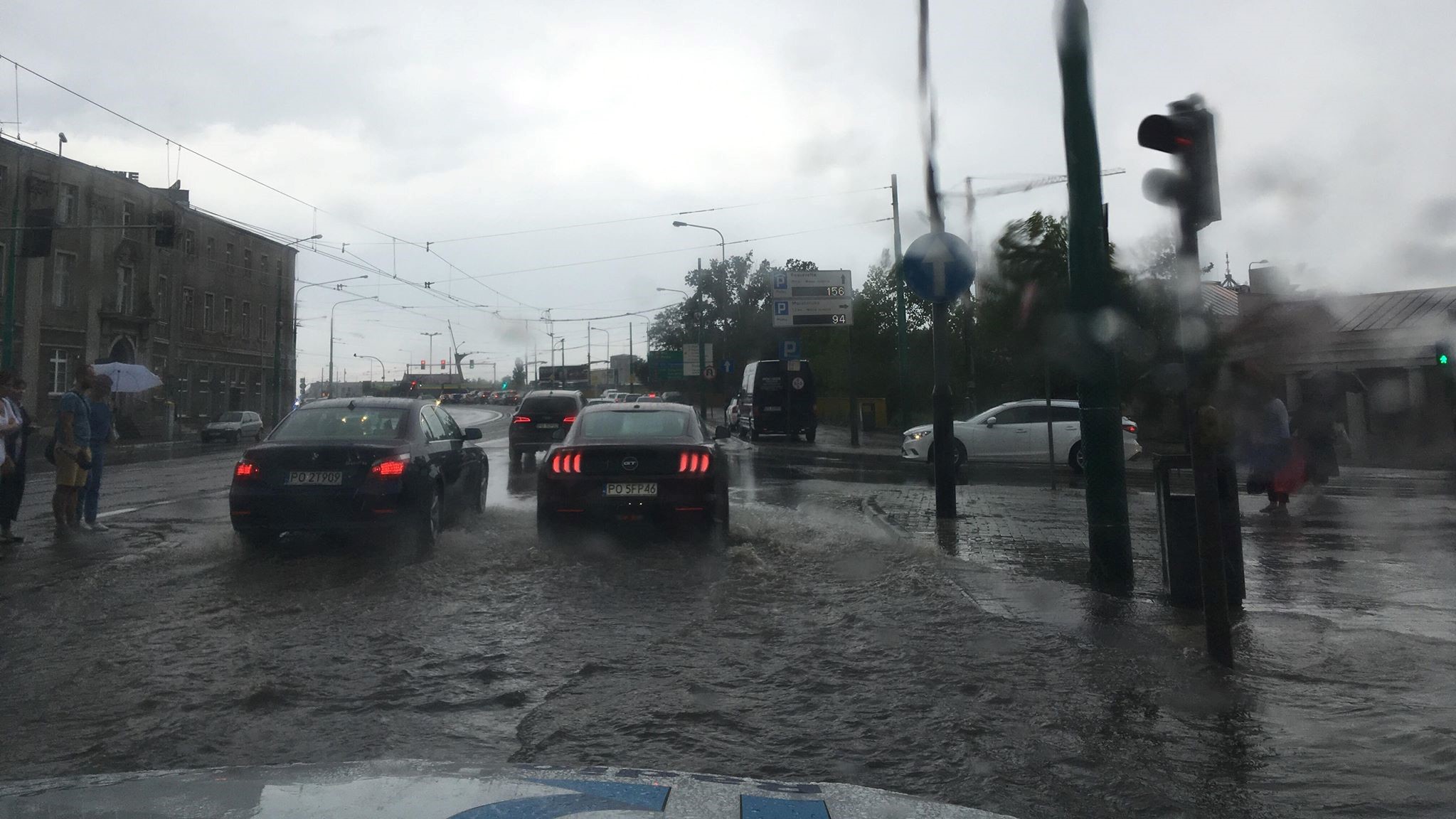 burza ulewa ulice rzeki poznań - Jacek Butlewski