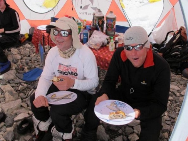 Lunch w drodze na Mount Everest