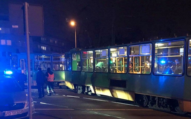 zderzenie dwóch tramwajów na grunwaldzie wypadek budziszyńska - Facebook