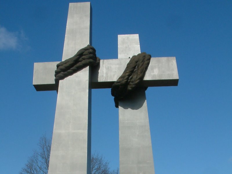 Pomnik Poznańskiego Czerwca\'56 - Radomil - wikipedia.org