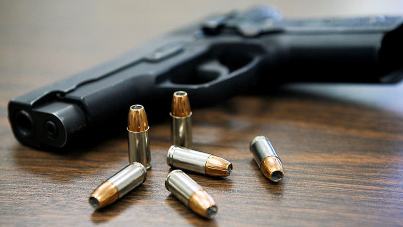 broń pistolet - St. Louis Circuit Attorney's Office/wikimedia