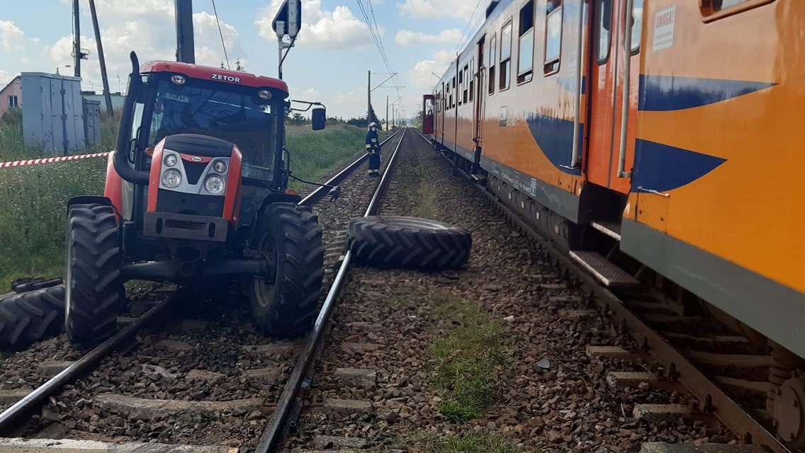 Zderzenie traktora z pociągiem - Piła112