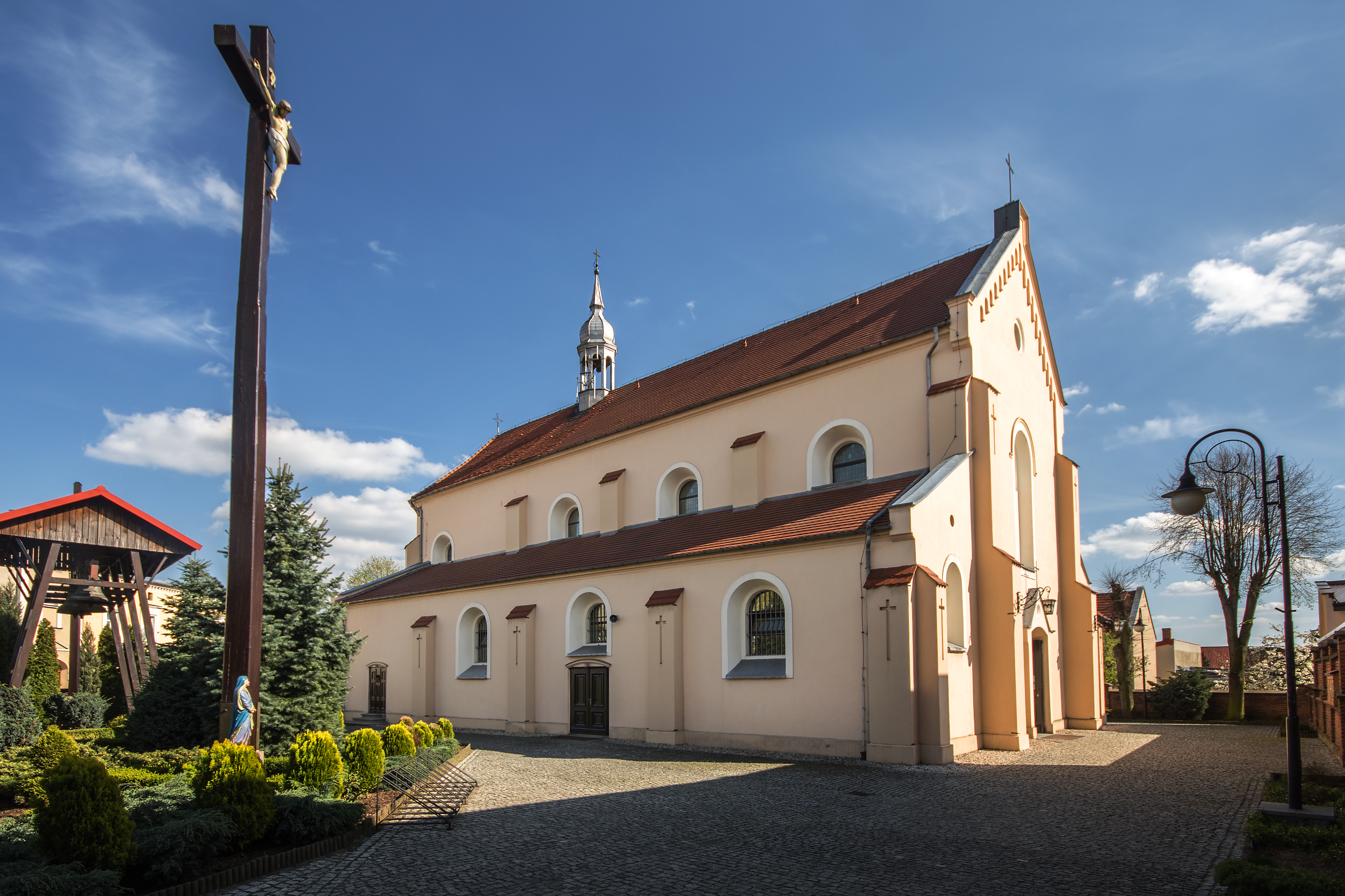 Kościół w Grabowie nad Prosną w powiecie ostrzeszowskim - Wikipedia/Sławomir Milejski 