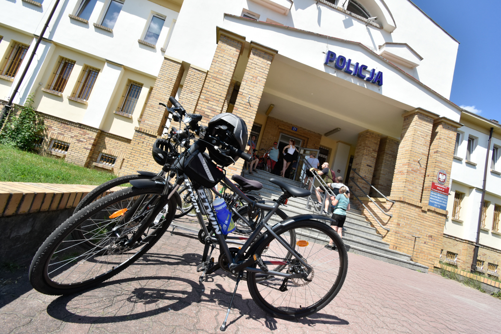 znakowanie rowerów rower rowery policja poznań  - nowe miasto - Wojtek Wardejn - Radio Poznań