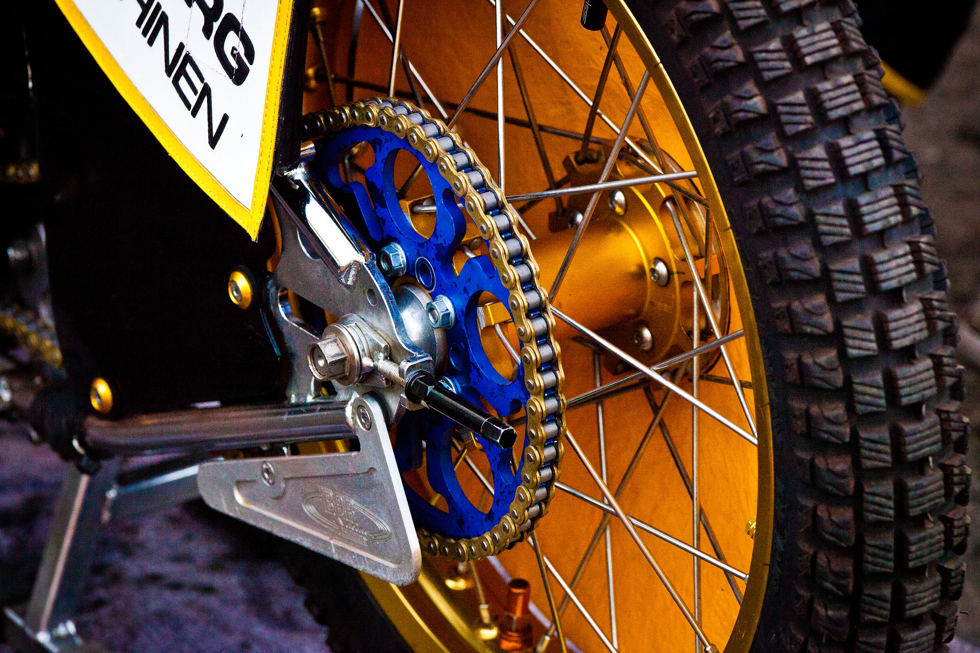 żużel opona motocykl - Pixabay