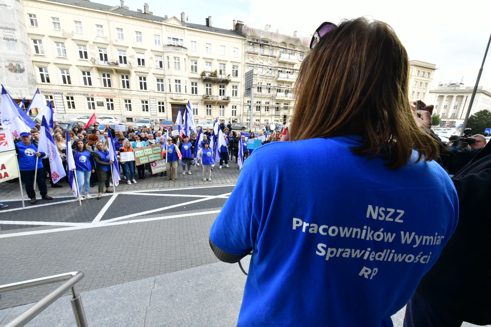 Pracownicy wymiaru sprawiedliwości protestowali w Poznaniu pracownicy sądowi - Wojtek Wardejn - Radio Poznań
