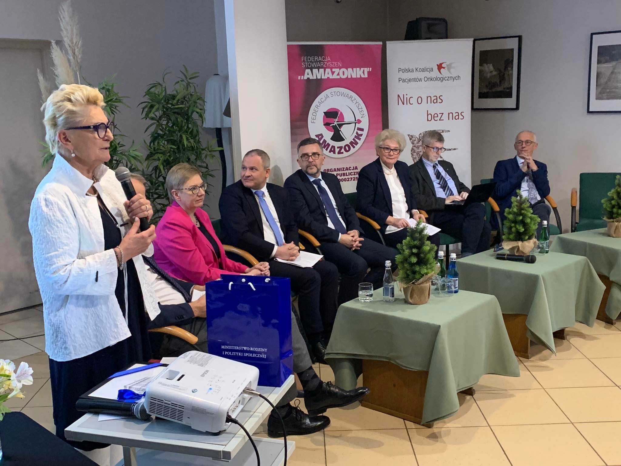 debata o polskiej onkologii w sierakowie - Kacper Witt - Radio Poznań