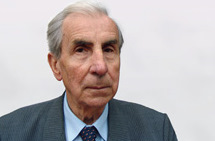 Prof. Franciszek Kaczmarek, laser - UAM