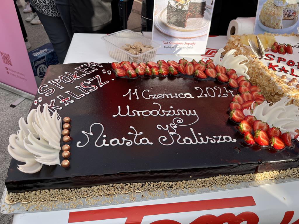 urodziny kalisz tort - Danuta Synkiewicz  - Radio Poznań