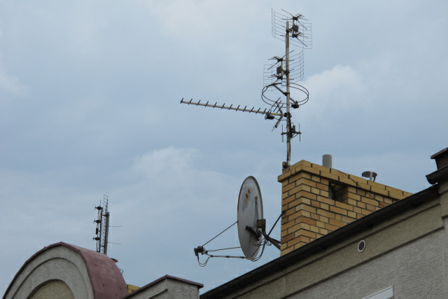 anteny na dachu - TomFoto