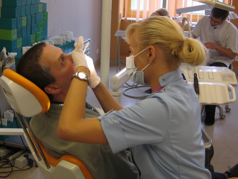 stomatologia, dentysta, zęby, leczenie - Jacek Butlewski
