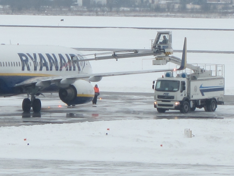 Ławica zimą, odladzanie, Ryan Air - Wojciech Chmielewski