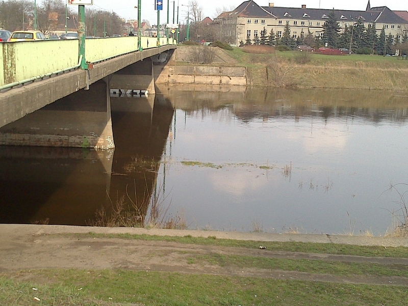 Rzeka Warta - stan ostrzegawczy, wiosna 2013 - Wojciech Chmielewski