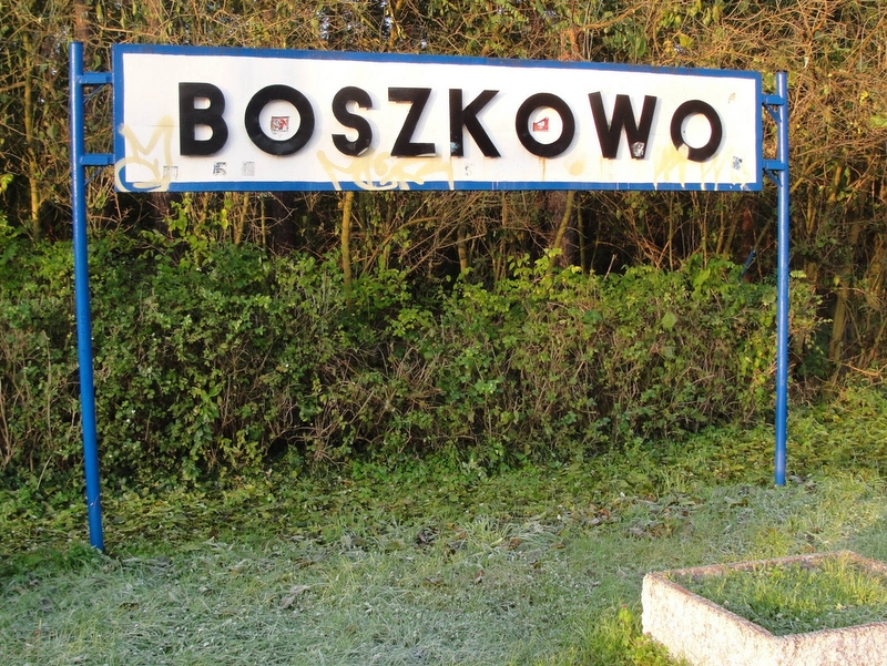 Boszkowo, dworzec, przed remontem - Stowarzyszenia Miłośników Boszkowa