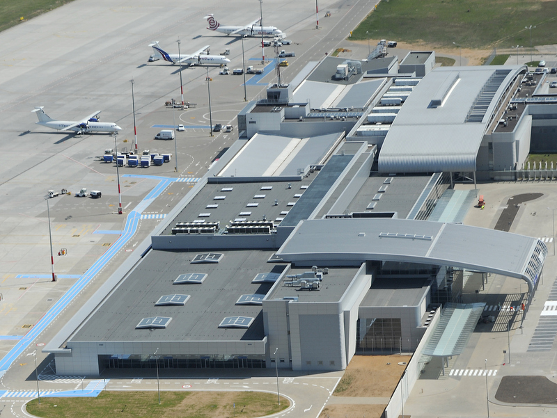 Ławica, lotnisko, terminal, odloty - PPL Ławica