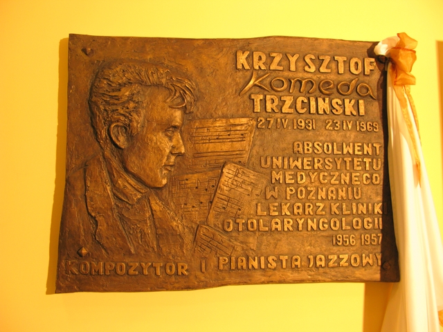 odsłonięcie tablicy Komedy  -  Aleksandra Włodarczyk