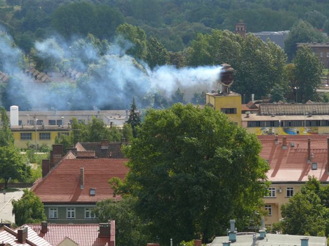 Dymiące kominy w Pile - Wiesława Pinkowska