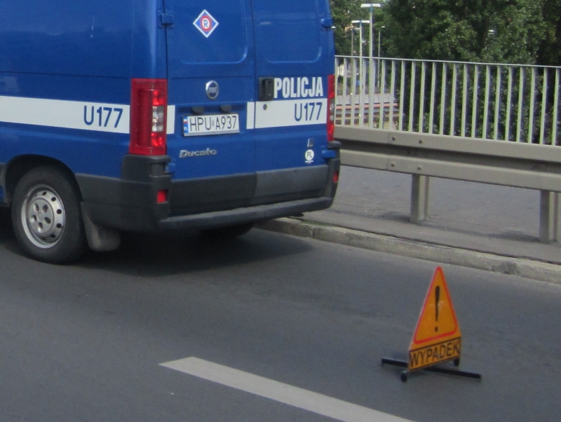 policja radiowóz wypadek w mieście - Jacek Butlewski