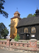 Drewniany kościół w Łubowie / Rafał Muniak