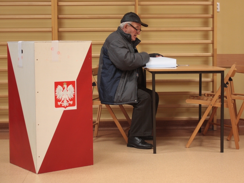 głosowanie wybory ostrów - Jarosław Wardawy