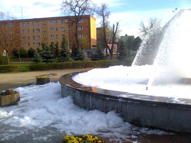 fontanna w pianie - Urząd Miasta Leszno
