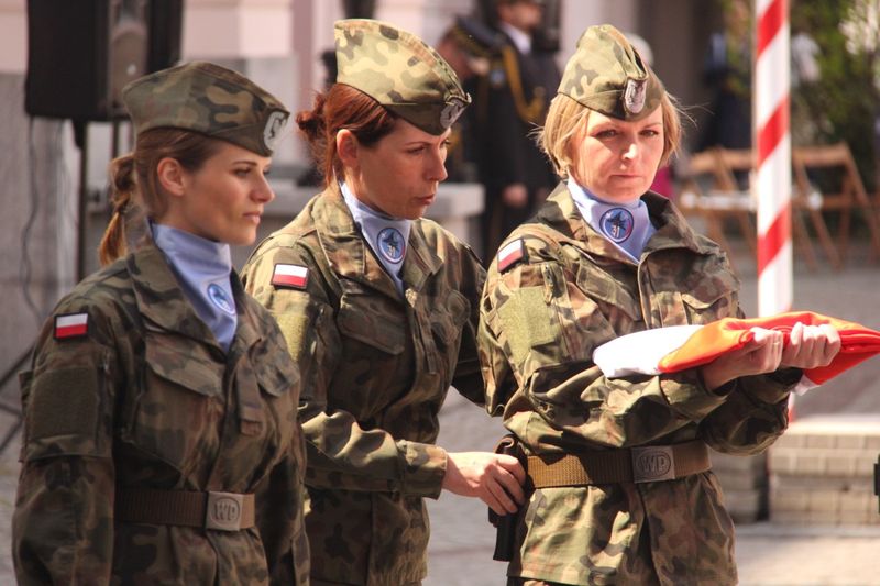 parada 3 maja cd (7) kobiety w wojsku - Grzegorz Maciejewski