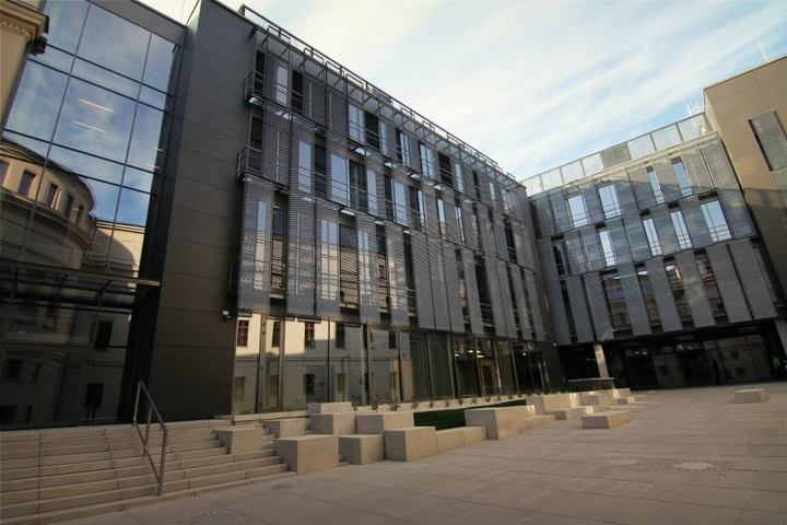 nowy budynek uniwersytetu artystycznego (1) - Marcin Wesołowski