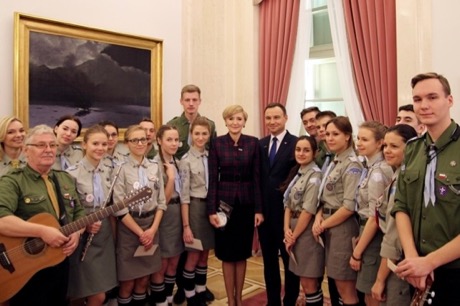 swiatlo-prezydent-intro - Wartaki