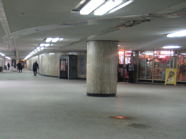 Kaponiera - spadł sufit - Anna Sochacka