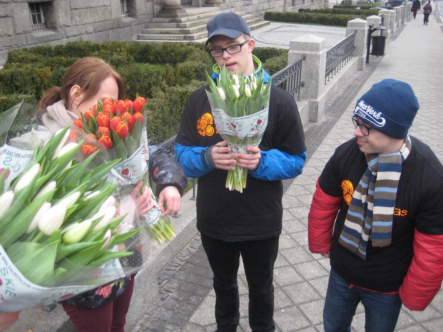 niepełnosprawni kwiaty  (1) - Jacek Butlewski