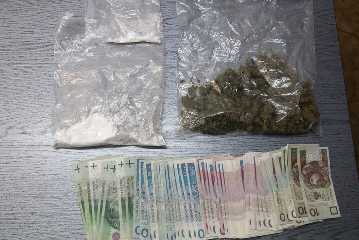 narkotyki i pieniądze - Policja Poznań