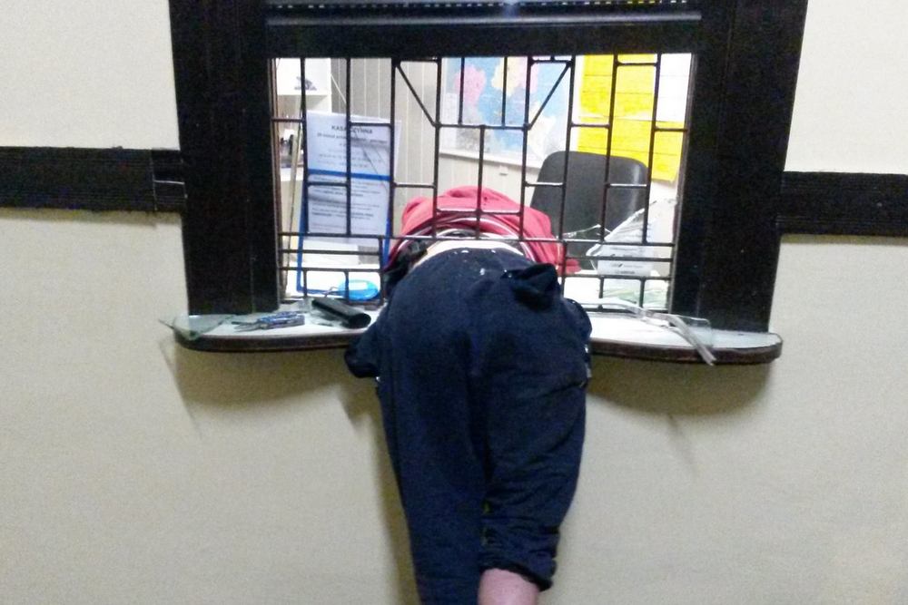 utkwił w okienku kasowym osp jastrowie - OSP Jastrowie