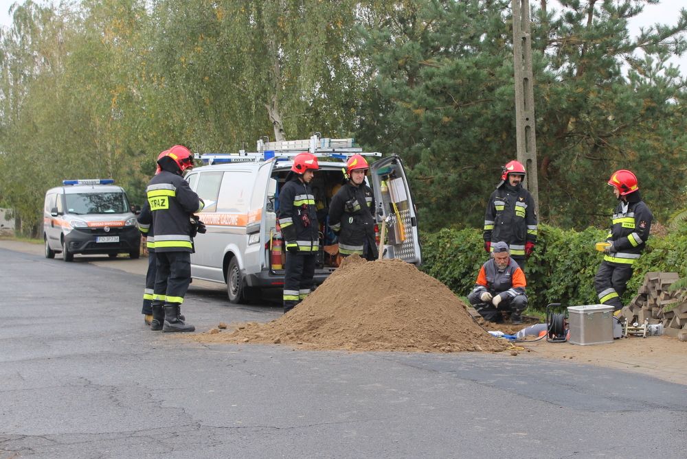 rura gazowa uszkodzona - Aleksandra Braciszewska-Benkahla