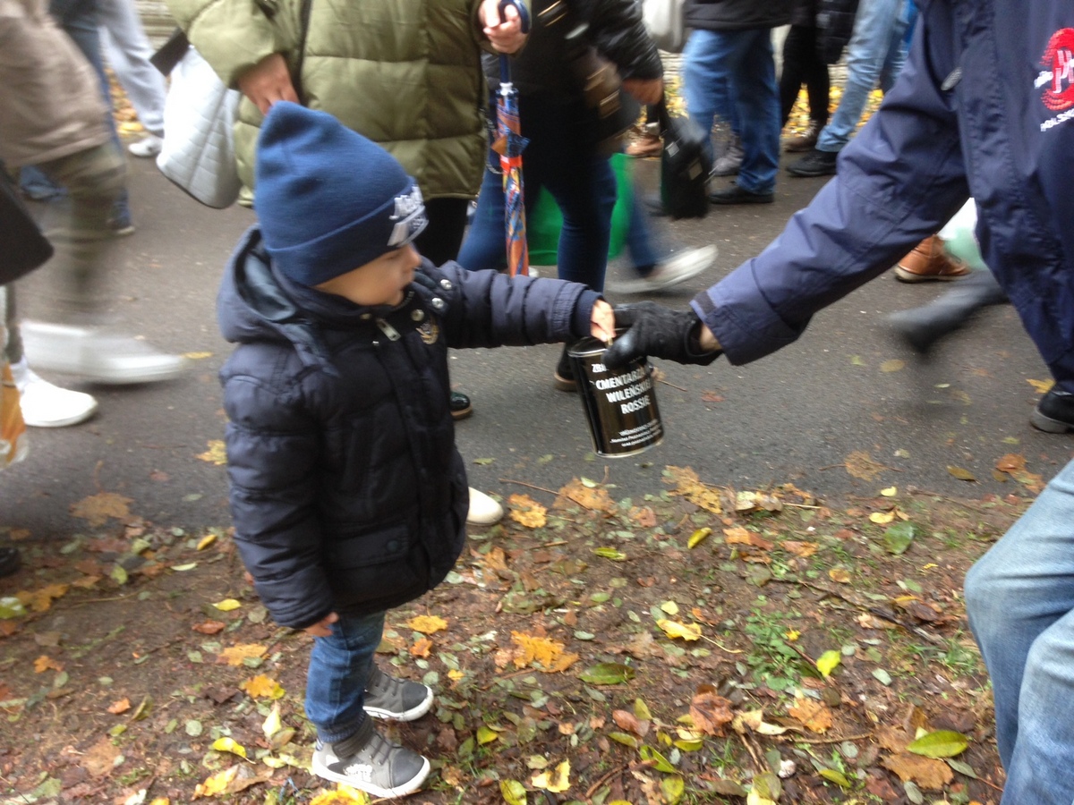 rossa - Piotr Niewiarowski