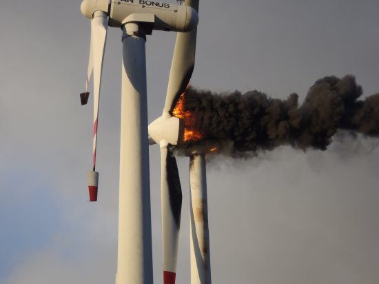 pozar elektrowni wiatrowej2 - PSP Koło