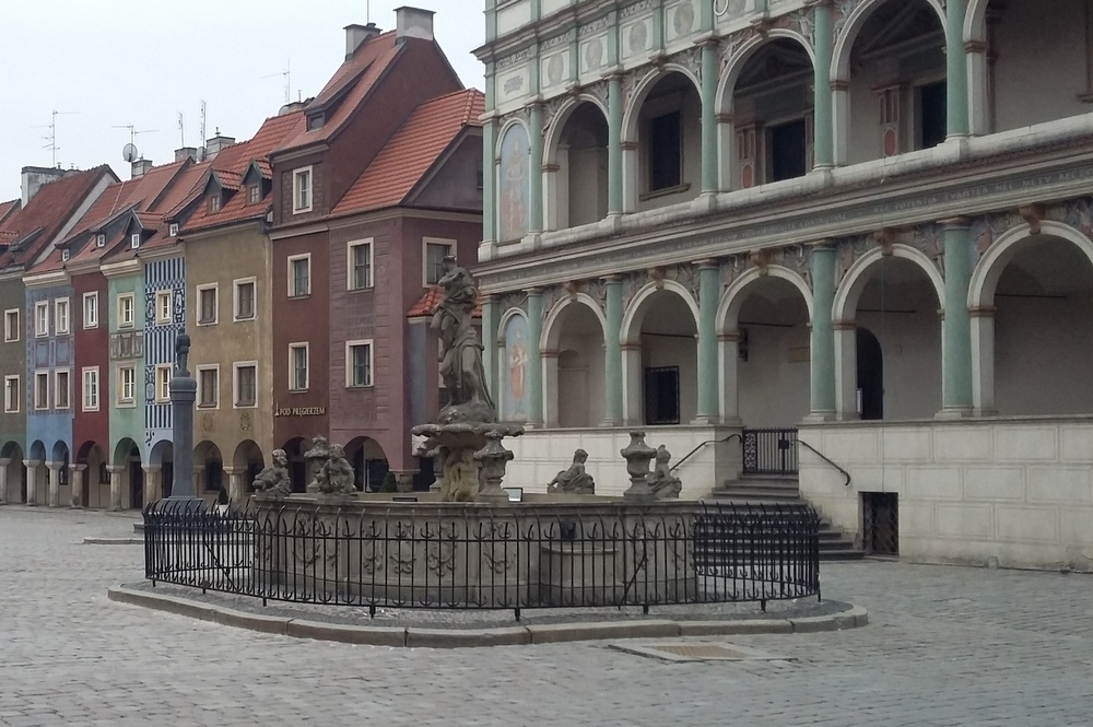 stary rynek o poranku (6) - Szymon Mazur