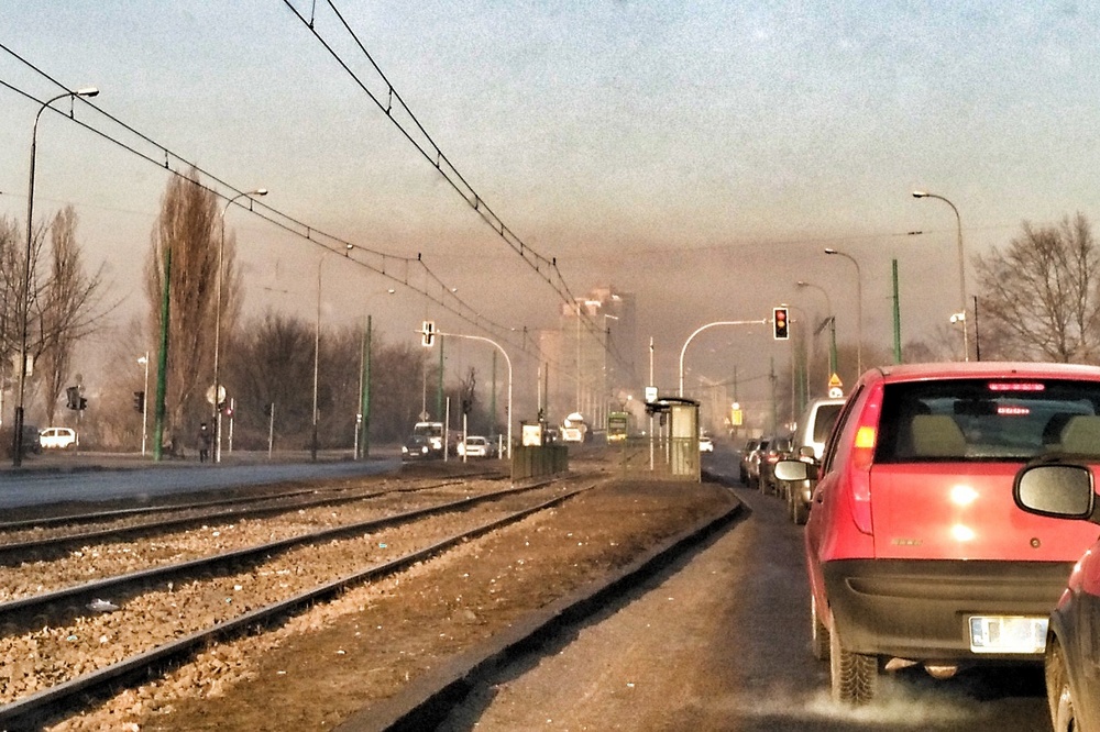 smog nad miastem - Grzegorz Ługawiak