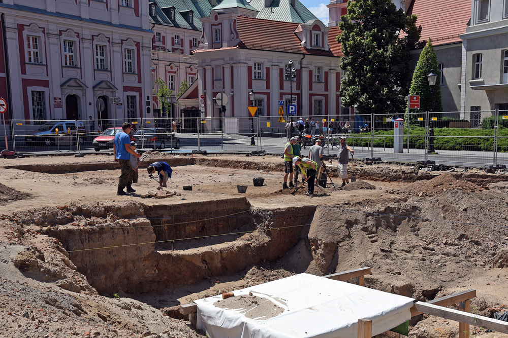 plac kolegiacki wykopaliska - Urząd Miasta Poznania