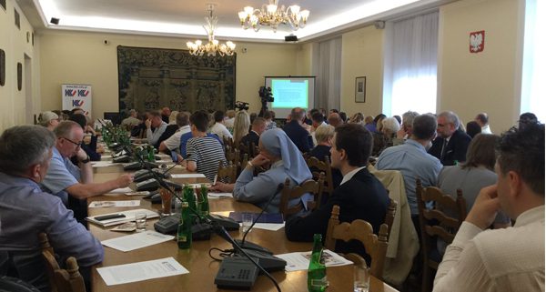 Sejm konferencja Islam jako wyzwanie dla Polski i Europy - twitter.com/KancelariaSejmu