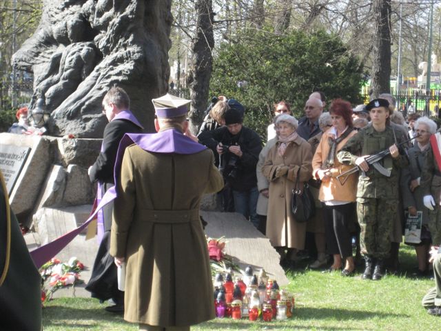 Pomnik katyński, tablica 2011 - Magda Konieczna